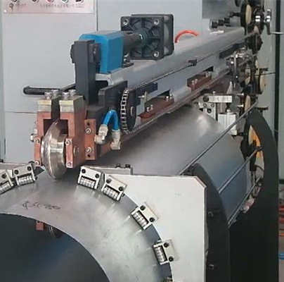 まっすぐな抵抗のシーム溶接機械60KVAを延ばす6m/Min