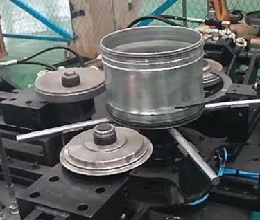 機械を形作る曲げられた排気ダクトの送風管機械ゴム リング
